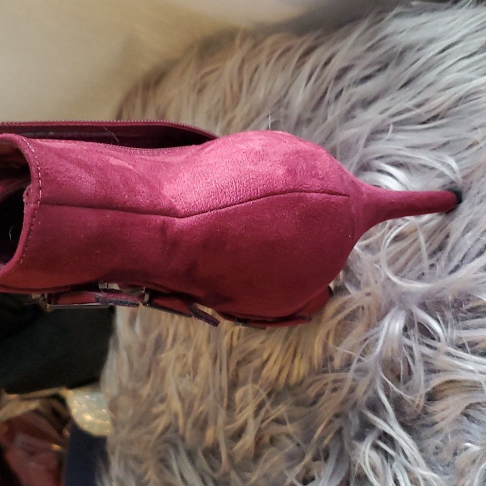 Booties - Picture 4 of 6